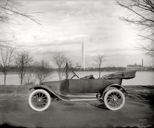 Photo showing: Holey Rollers -- Washington, D.C., circa 1920. Draper auto. A Dodge touring car bearing
the initials of Charles W. Draper and equipped with solid rubber tires.