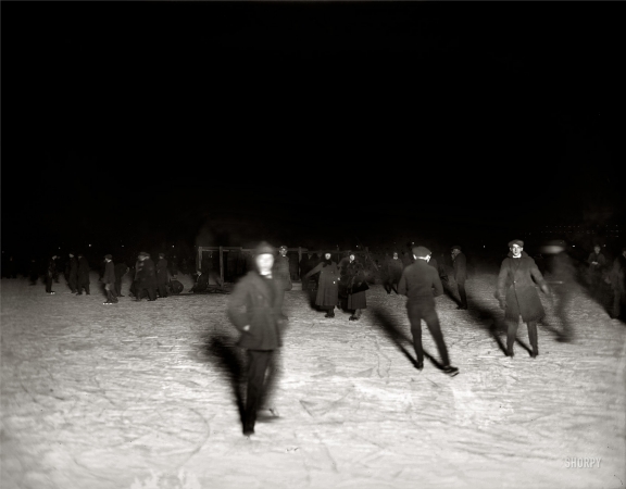 Photo showing: Blade Runners -- Washington, D.C. Skating night, 1919. 