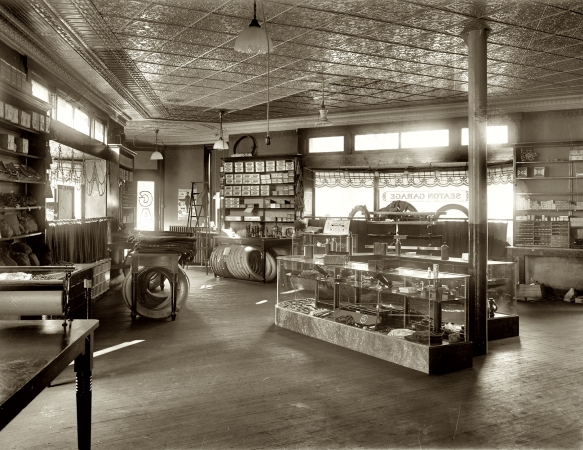 Photo showing: Seaton Garage -- Washington, D.C. Seaton Garage and Supply House, interior. 1919 or 1920.