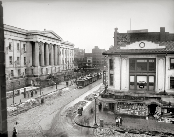 Photo showing: Ninth and G -- Washington, D.C., circa 1919. With a view of the U.S. Patent Office.