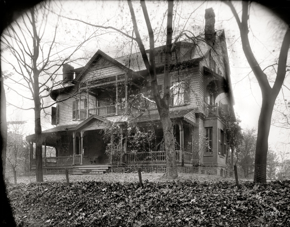 Photo showing: Tumulty House, Washington -- Residence of Joseph P. Tumulty, President Wilson's private secretary, 1917 Kalorama Road, circa 1920.