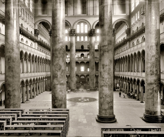 Photo showing: Pension Office -- Atrium of the former Civil War pension office in Washington, D.C., 1918.