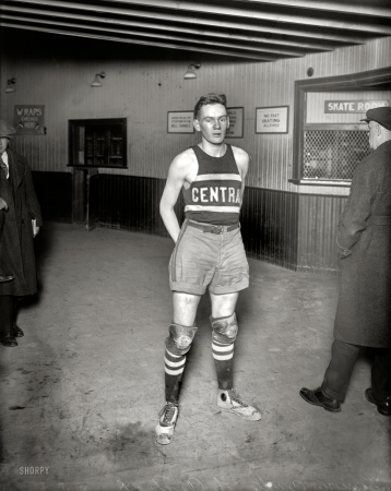 Photo showing: Lemon, Center -- Washington, D.C. Lemon, center of Central, 1921. Jimmy Lemon of Central High.