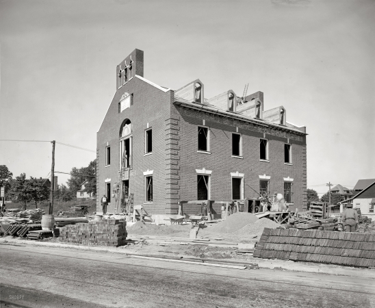 Photo showing: 12th Precinct -- 1923. The 12th Precinct police station under construction in Washington at 17th Street and Rhode Island Avenue N.E.