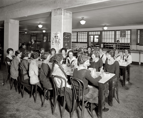 Photo showing: Training Table -- Washington circa 1923. Training table, Eastern High School. Presumably for Snacks 101.