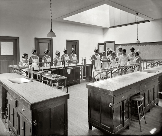 Photo showing: Cooking Class -- Washington, D.C., circa 1925. Howard University classroom