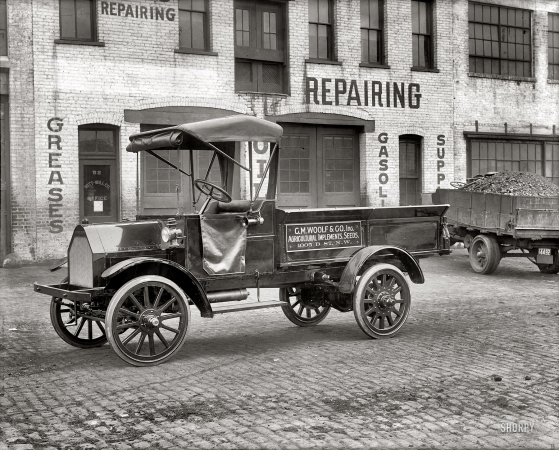 Photo showing: Witt-Will -- Washington, D.C., circa 1915. Witt-Will motor truck plant, 52 N Street N.E.