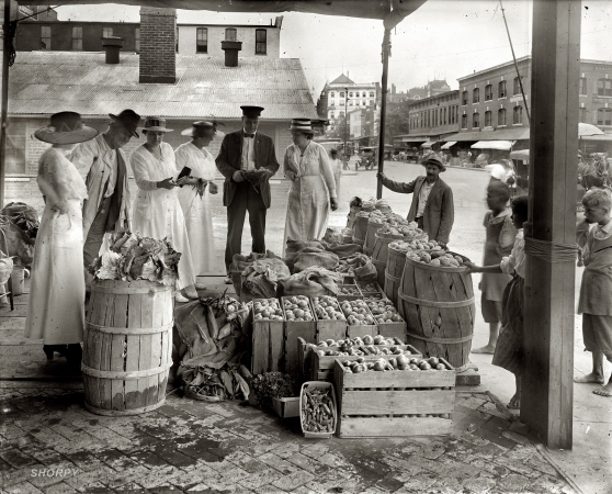 Photo showing: City Market -- Market in Washington, D.C. World War I period.