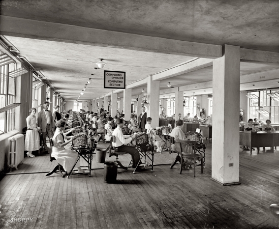 Photo showing: Tabulating Room -- 1924. Clerks calculating the soldiers' bonus for the War Department in Washington.