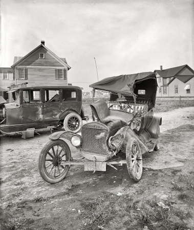 Photo showing: Model T Trauma -- Washington, D.C. 1924.