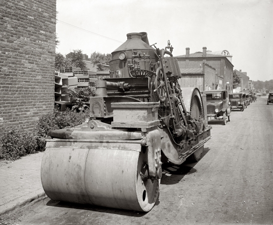 Photo showing: The Flattenator -- Washington, D.C., circa 1925. Crawford Paving Co. Steamroller made by Barber Asphalt Paving of Buffalo, N.Y.