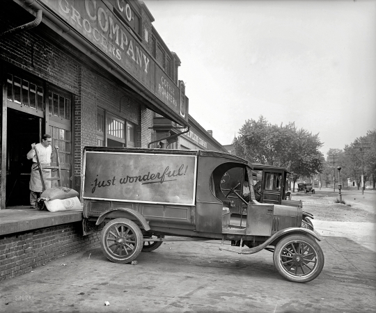 Photo showing: Bakery Truck -- Washington, D.C., circa 1925. Ford Motor Co. truck, John H. Wilkins Co.
