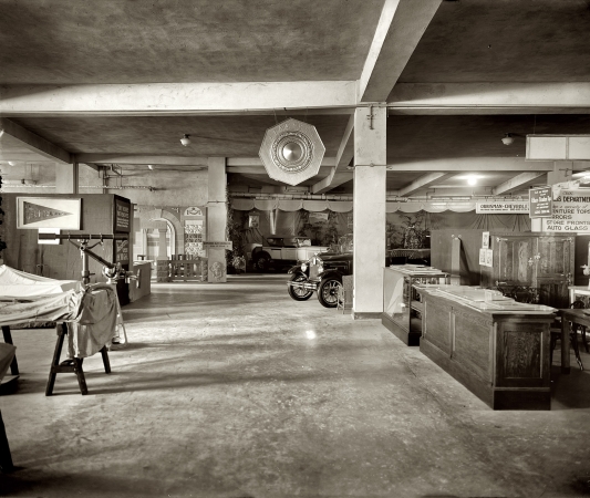 Photo showing: Hopkins Titanafram -- Washington, D.C. Industrial Exposition 1926. Hopkins Titanafram.