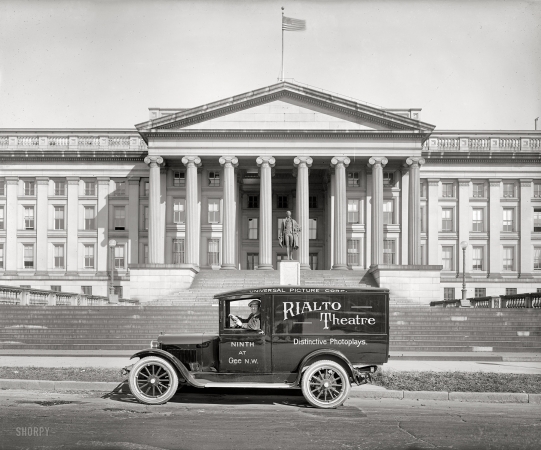 Photo showing: Rialto Theatre Truck -- With the U.S. Treasury as a backdrop, circa 1925.