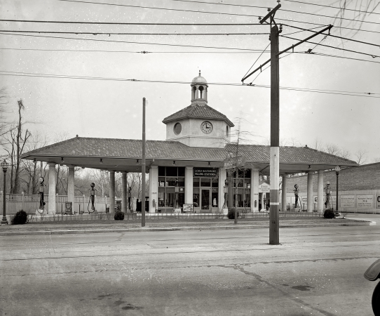 Photo showing: Lord Baltimore No. 6 -- Washington, D.C., circa 1924. Lord Baltimore Filling Station No. 6, Connecticut Avenue and Ordway Street N.W.