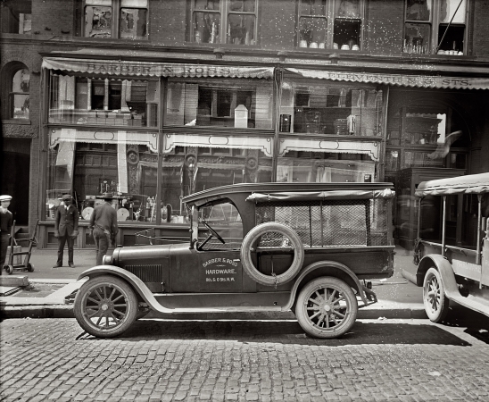 Photo showing: Barber and Ross -- Washington, D.C., 1926. Semmes Motor Company. Barber & Ross truck.