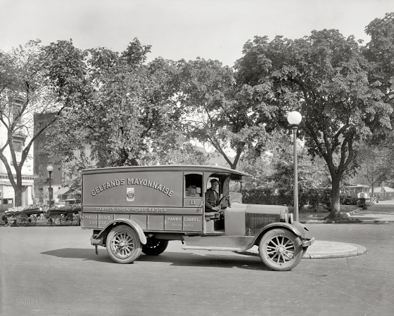 Photo showing: Mayo Man -- Washington, D.C., circa 1926. Semmes Motor Co. -- Gelfand's truck.