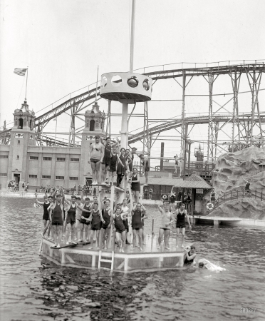 Photo showing: Starlight Park -- New York, June 1921. Starlight Park. Long-forgotten amusement complex surrounded by factories in the Bronx.