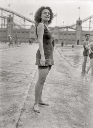 Photo showing: Proud Beauty -- Broadway chorus girl Eleanor Tierney at Starlight Park on the Bronx River at 177th Street, June 1921.