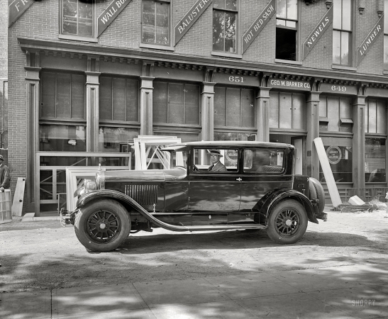 Photo showing: Washington Cadillac -- Washington, D.C., circa 1926. Washington Cadillac Co.