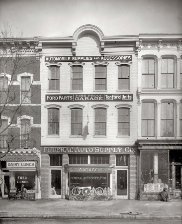 Photo showing: Federal Auto Parts -- Washington, D.C., circa 1917. Federal Auto Supply Co., Pennsylvania Avenue.
