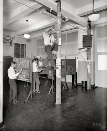 Photo showing: Old School Telecom -- Washington, D.C., circa 1928. Chesapeake 