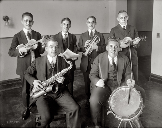 Photo showing: Hot Jazz -- Washington, D.C., circa 1925. Petworth Orchestra.