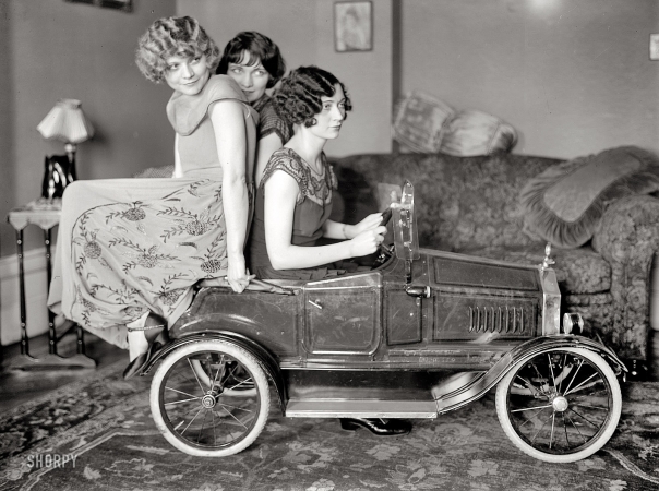 Photo showing: Fast Women -- New York circa 1924. Brox Sisters in toy car.