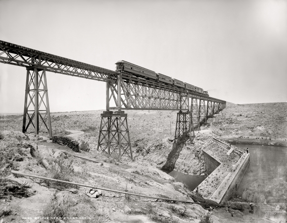 Photo showing: Mexican Central Railway -- Jalisco, Mexico, circa 1891. Bridge near Encarnacion. Ferrocarril Central Mexicano.