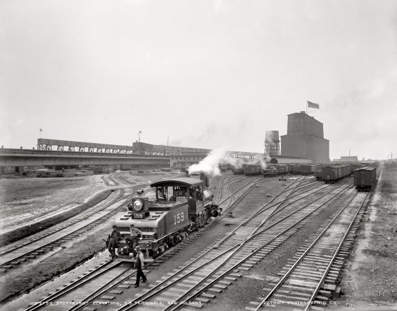 Photo showing: Stuyvesant Dock Terminal -- Louisiana circa 1900. Stuyvesant elevators, docks, R.R. terminal at New Orleans.