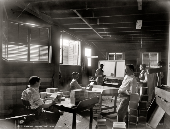 Photo showing: Packing Cigars -- Key West, Florida, circa 1900.