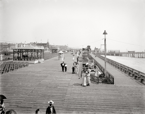 Photo showing: Asbury Park Boardwalk -- New Jersey circa 1905.