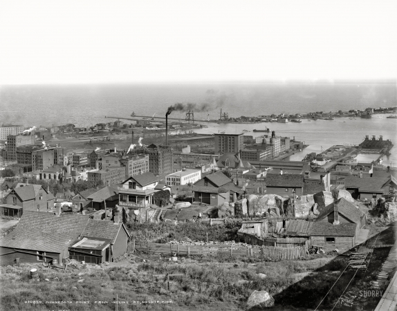 Photo showing: Minnesota Point -- Duluth circa 1905. Minnesota Point from incline railway.