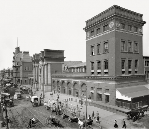 Photo showing: North Terminal Station -- Boston, in the 1890s.