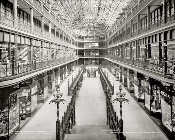 Photo showing: The Mall: 1901 -- Cleveland, Ohio: The Colonial Arcade.