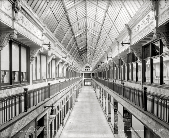 Photo showing: Colonial Arcade -- Circa 1900. Colonial Arcade, Cleveland. Retail arcade in the Colonial Hotel.