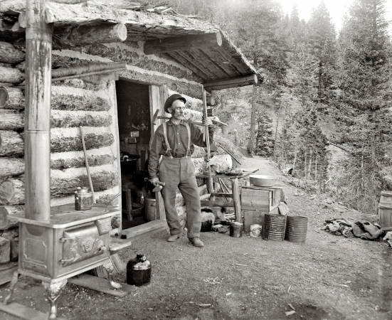 Photo showing: Prospector Cabin -- Colorado circa 1900. A Pike's Peak prospector.