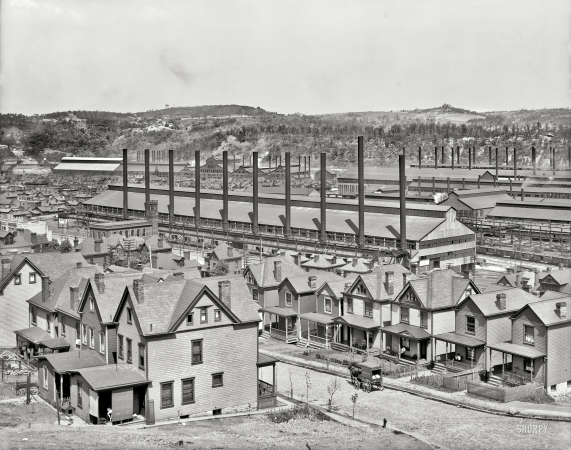 Photo showing: Factory Town -- Homestead, Pennsylvania, circa 1910. Homestead Steel Works, Carnegie Steel Co.