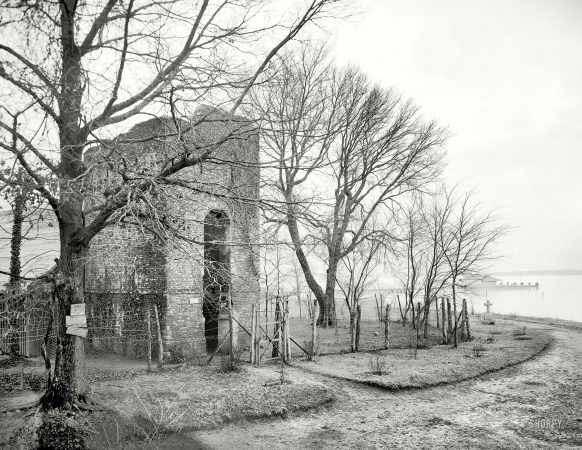 Photo showing: The Old Church: 1905 -- Old church at Jamestown, Virginia.