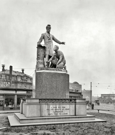 Photo showing: A Race Set Free -- Boston circa 1906. Lincoln statue, Park Square.