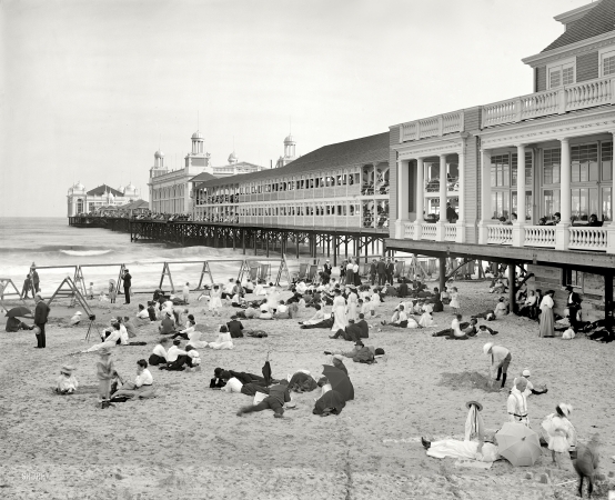 Photo showing: Steel Pier -- Atlantic City, circa 1904.