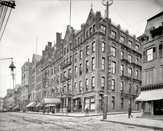 Photo showing: New Kenmore Hotel -- Albany, New York, circa 1906.