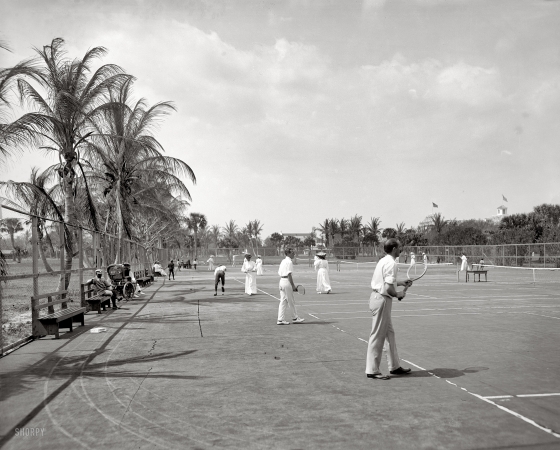 Photo showing: Tourist Court -- Florida circa 1905. Tennis courts at Palm Beach.