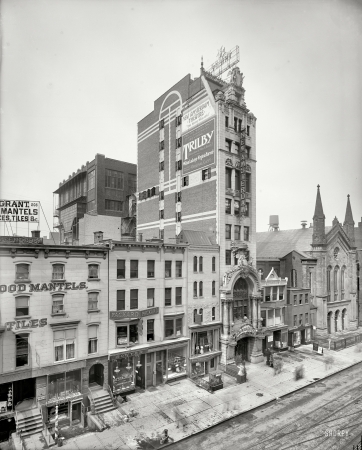 Photo showing: New Amsterdam Theatre -- 42nd Street, New York circa 1905.