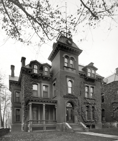 Photo showing: Detroit Gothic -- Residence of W.C. McMillan, circa 1905. 