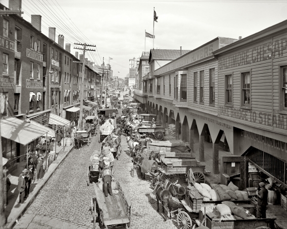 Photo showing: Wagons on Light Street -- Baltimore, Maryland, circa 1906.