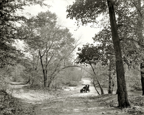 Photo showing: The Fords -- Scene at Rock Creek, zoo park, Washington, D.C. circa 1906.