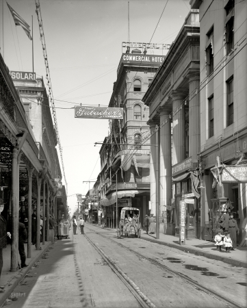 Photo showing: Royal Street From Canal -- New Orleans circa 1906.