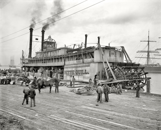 Photo showing: The Nettie Quill -- Mobile, Alabama, circa 1906. River packet Nettie Quill.