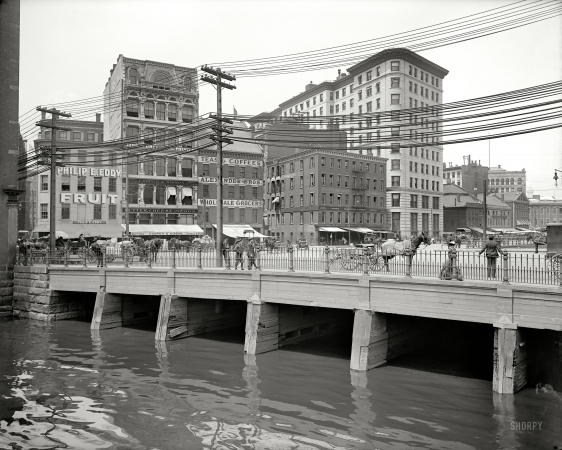 Photo showing: Crawford Street Bridge -- Providence, Rhode Island, circa 1906.